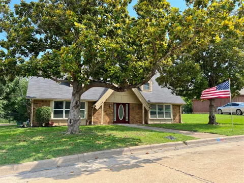 508 Trail Lake Place