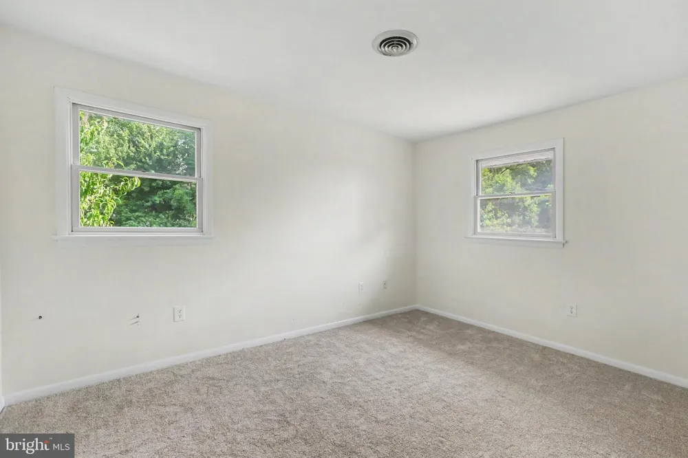55 RIDGEVIEW ROAD Hummelstown, PA 17036
