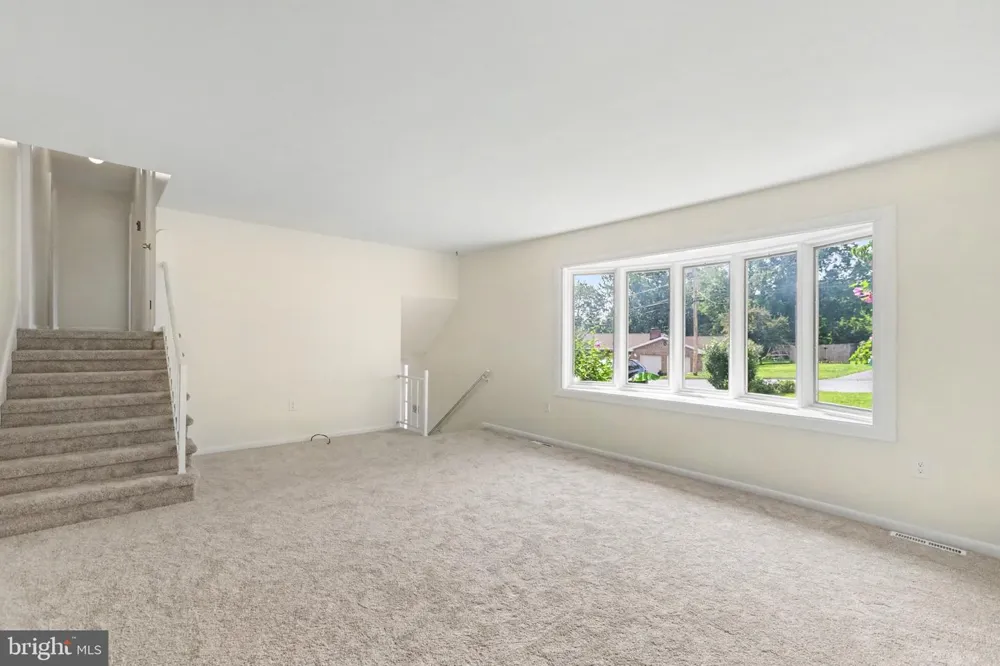 55 RIDGEVIEW ROAD Hummelstown, PA 17036