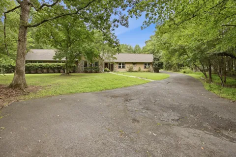 223 Forrestway Drive