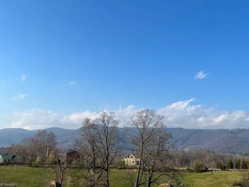 00 Friends Mission Road Ararat, VA 24053