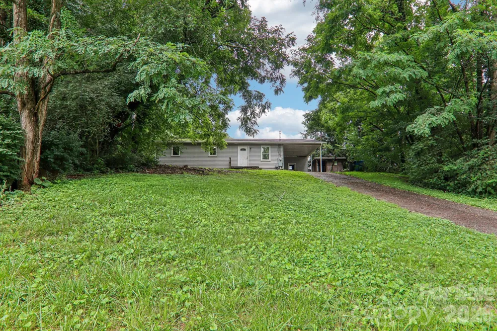 24 Bryson Street Waynesville, NC 28786