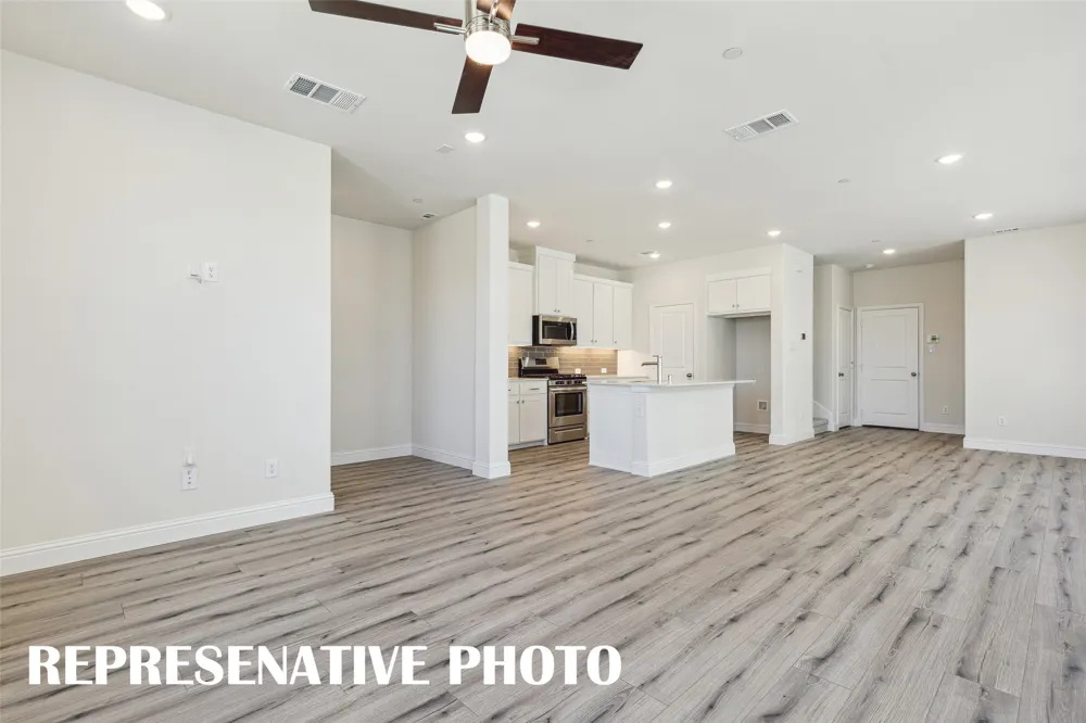 7344 Grant Avenue North Richland Hills, TX 76180