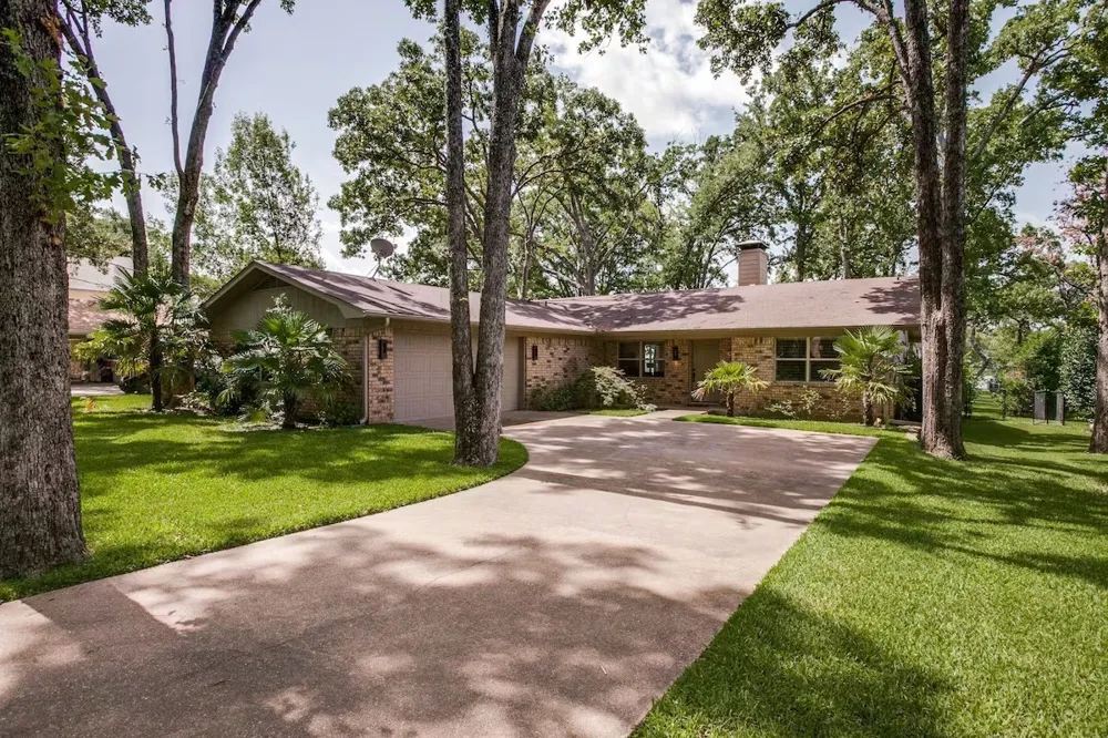 516 Arrowwood Beach Road Trinidad, TX 75163