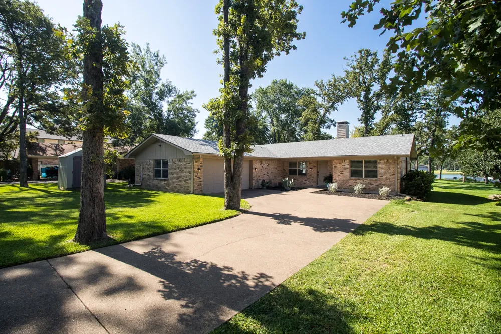 516 Arrowwood Beach Road Trinidad, TX 75163
