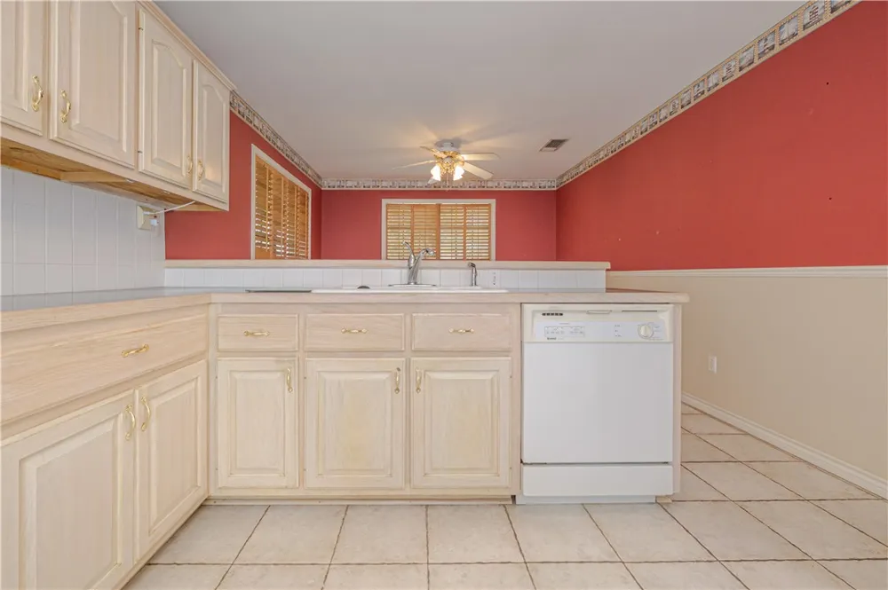 10416 7th Street Pettus, TX 78146