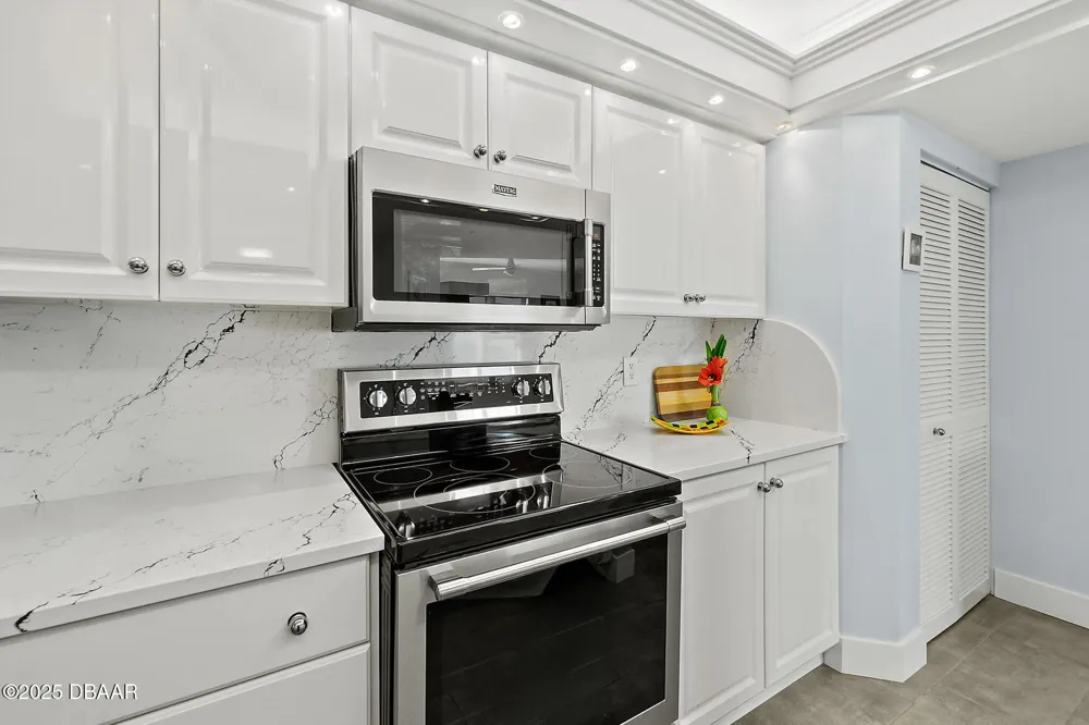 3425 S Atlantic Avenue #1206 Daytona Beach Shores, FL 32118