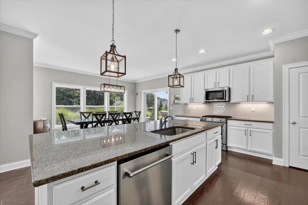 7982 Donegal Court Fenton, MI 48430