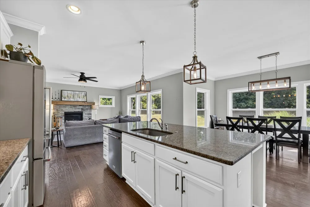 7982 Donegal Court Fenton, MI 48430