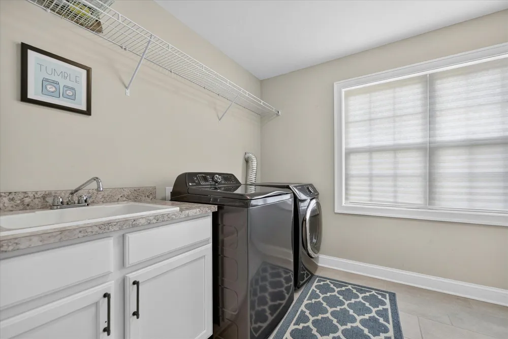 7982 Donegal Court Fenton, MI 48430
