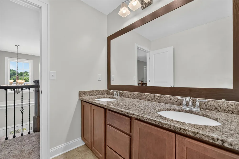 7982 Donegal Court Fenton, MI 48430