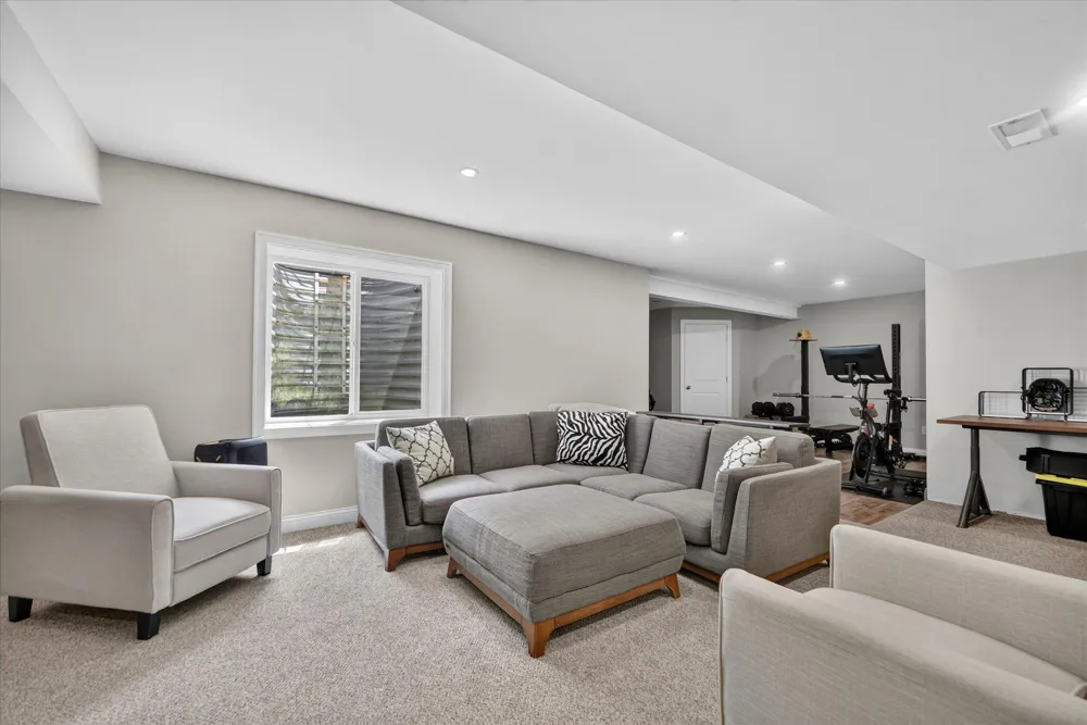 7982 Donegal Court Fenton, MI 48430