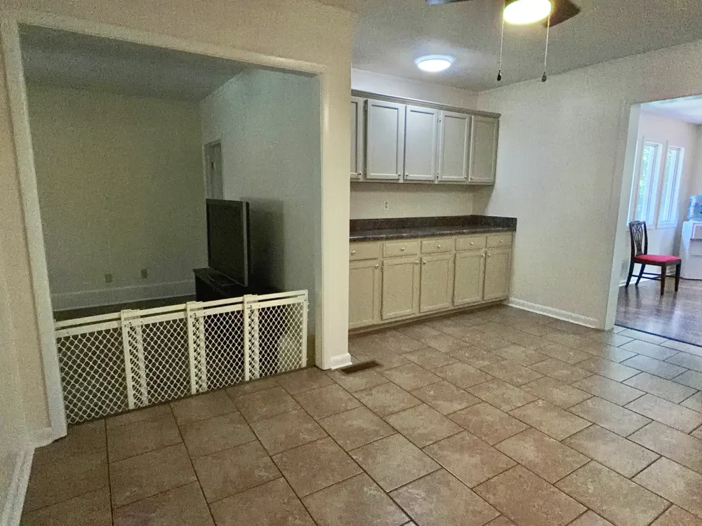 910 Springmont Dr Hopkinsville, KY 42240