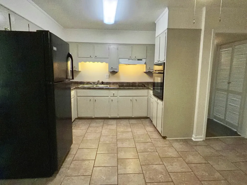 910 Springmont Dr Hopkinsville, KY 42240