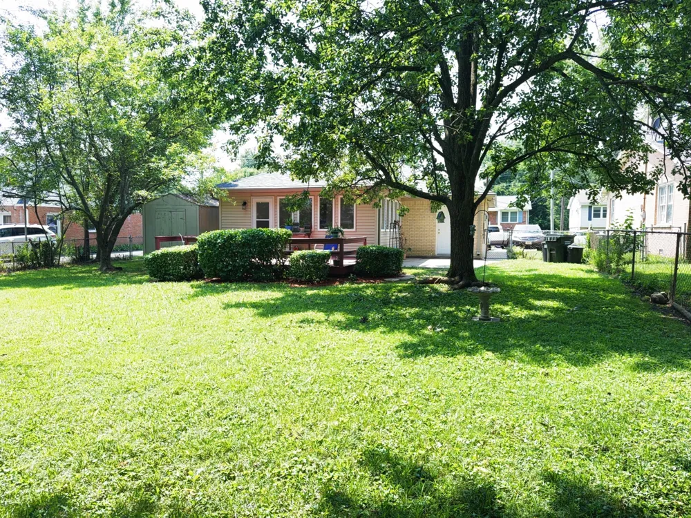 910 Springmont Dr Hopkinsville, KY 42240