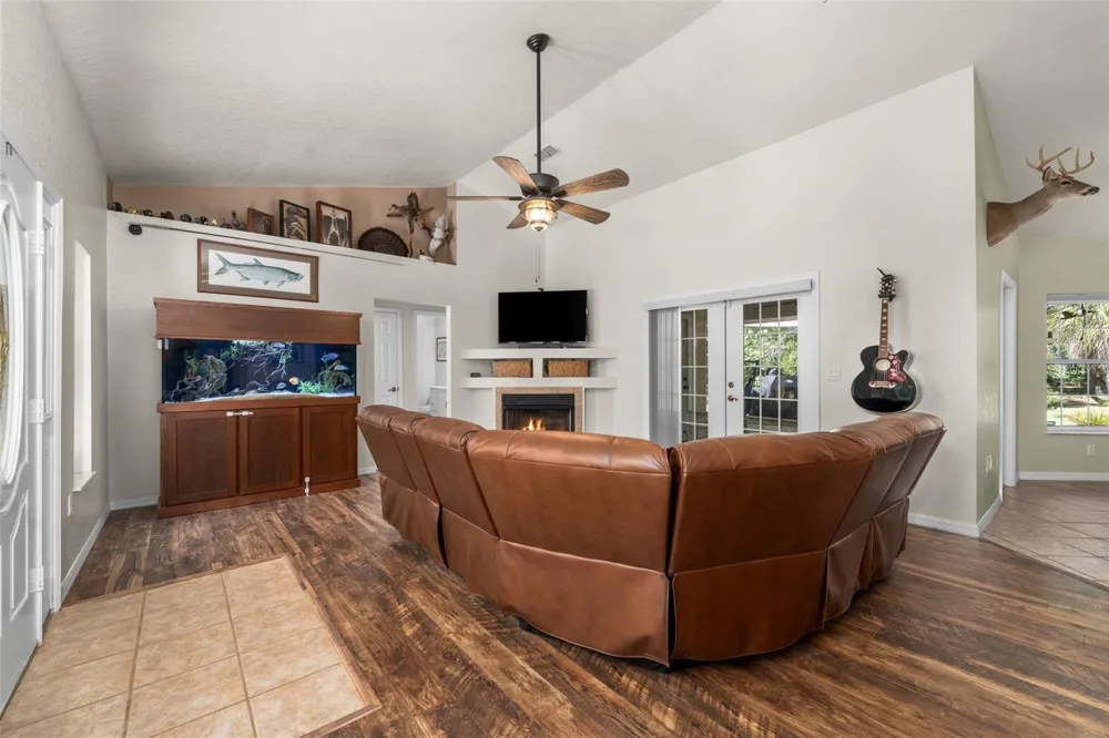646 NE 2ND STREET Williston, FL 32696