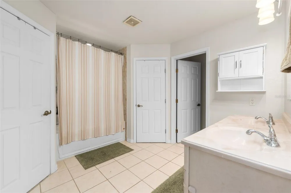 646 NE 2ND STREET Williston, FL 32696