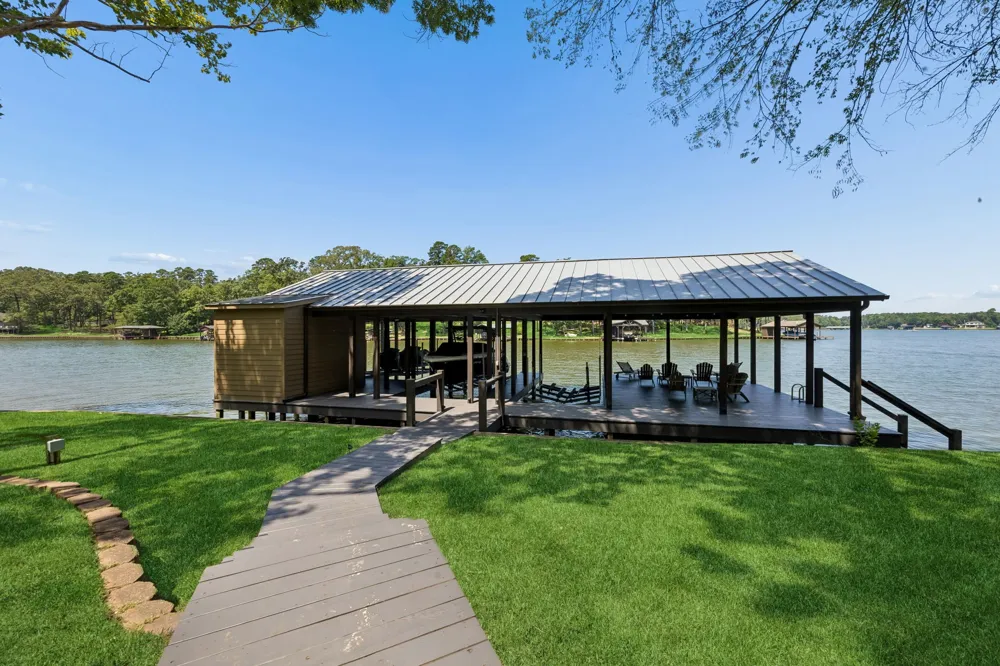 275 S Park Road Scroggins, TX 75480