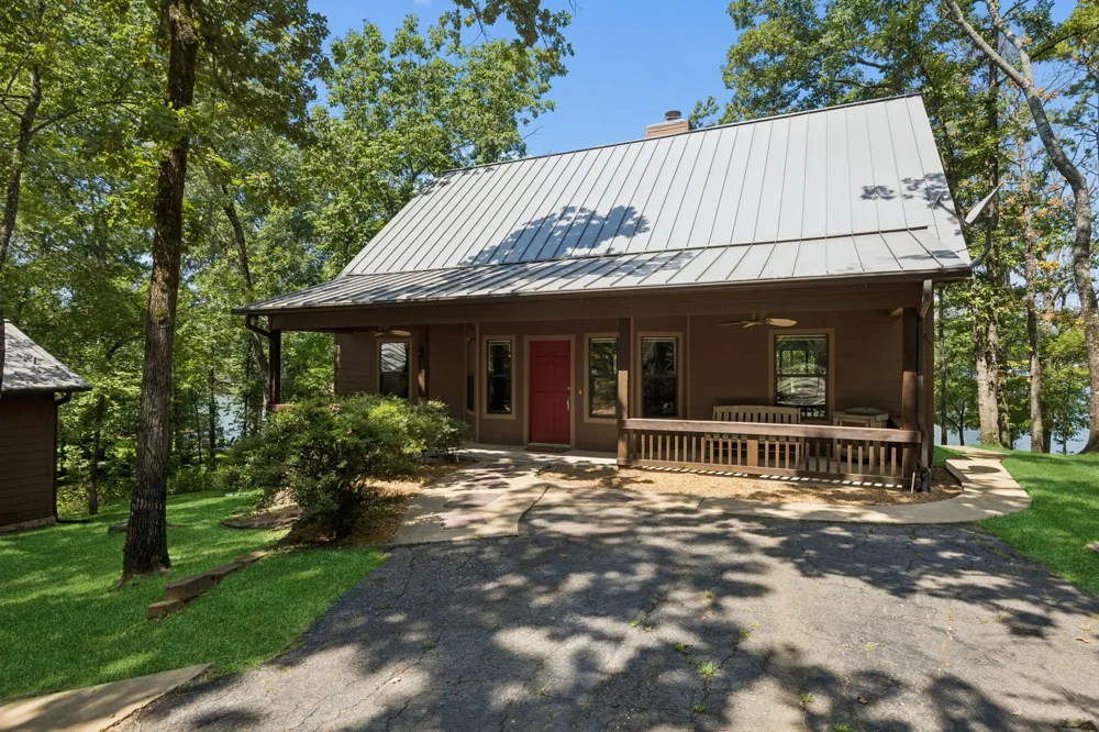 275 S Park Road Scroggins, TX 75480