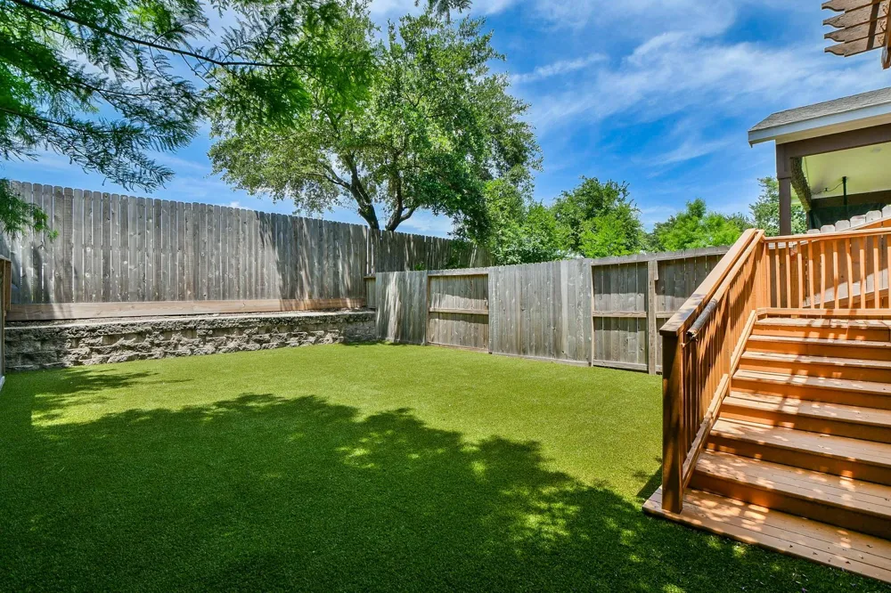 1111 W 26th Street Houston, TX 77008