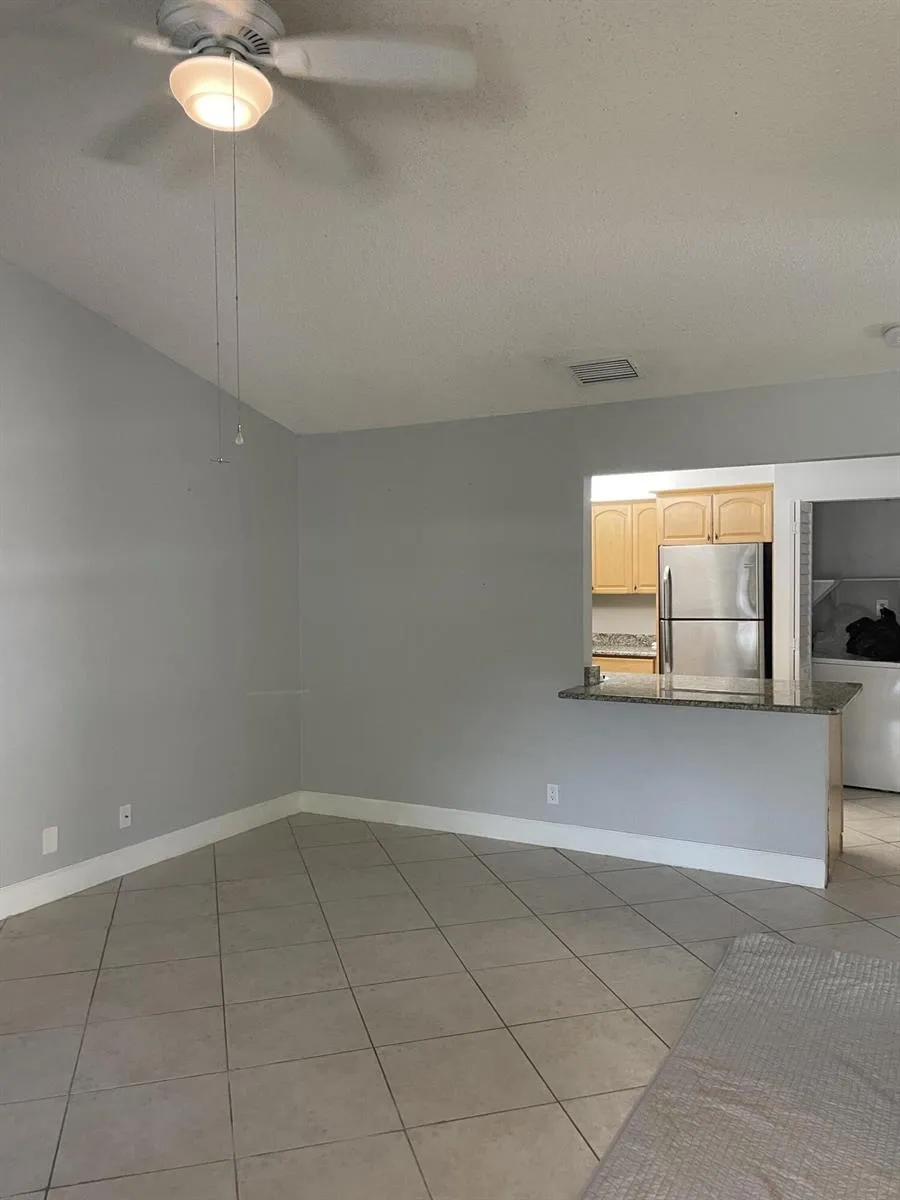 9037 SE HOBE RIDGE AVENUE Hobe Sound, FL 33455