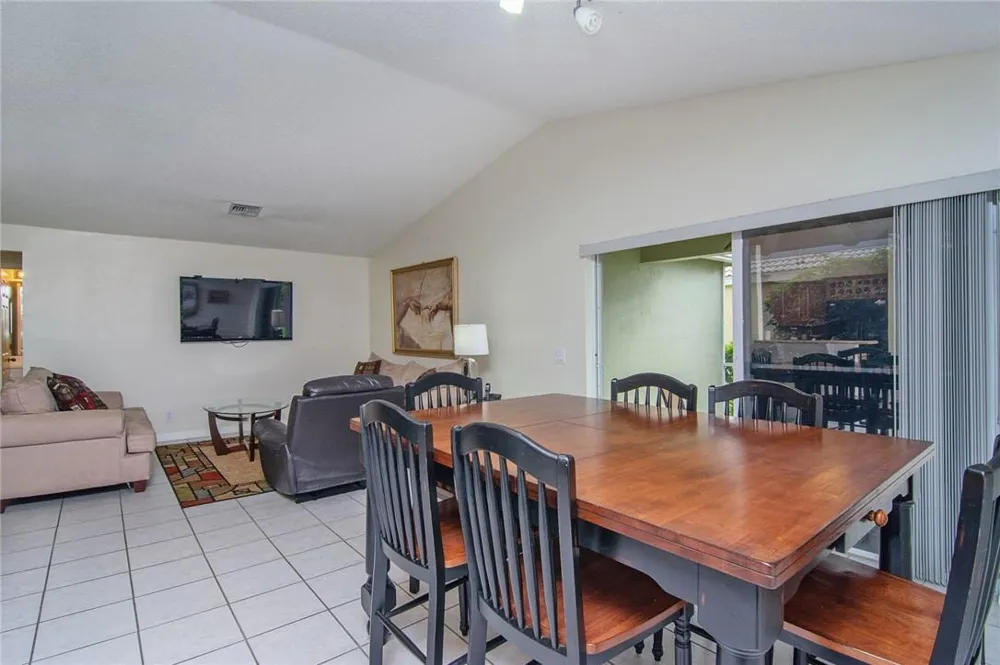 4297 Pine Ridge Court Weston, FL 33331