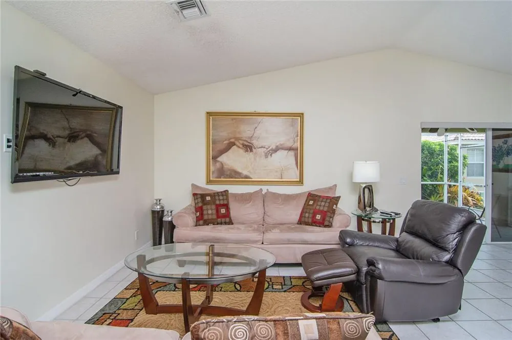 4297 Pine Ridge Court Weston, FL 33331