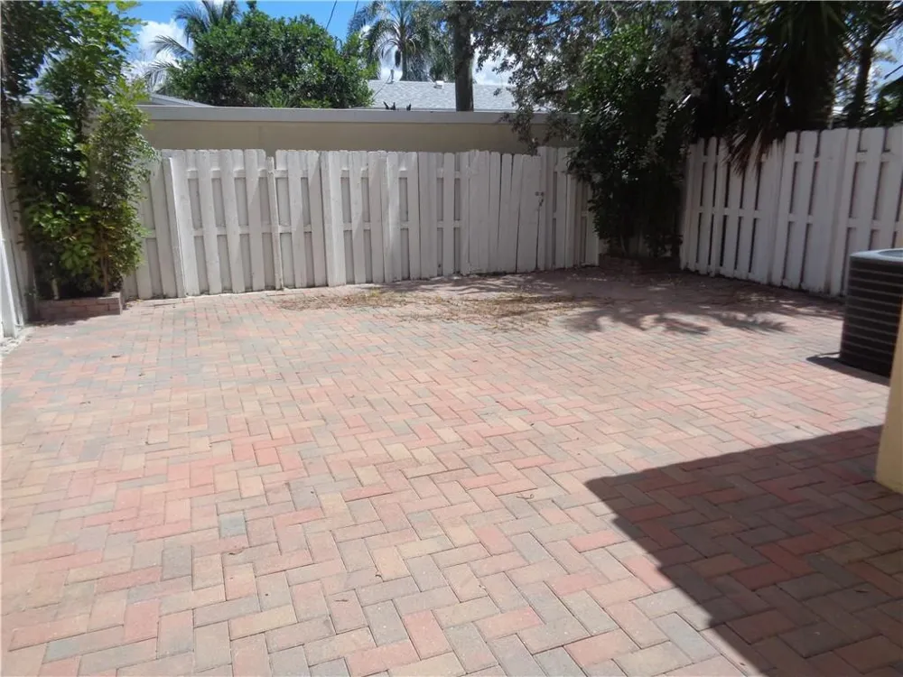 11379 NW 34TH PLACE Sunrise, FL 33323