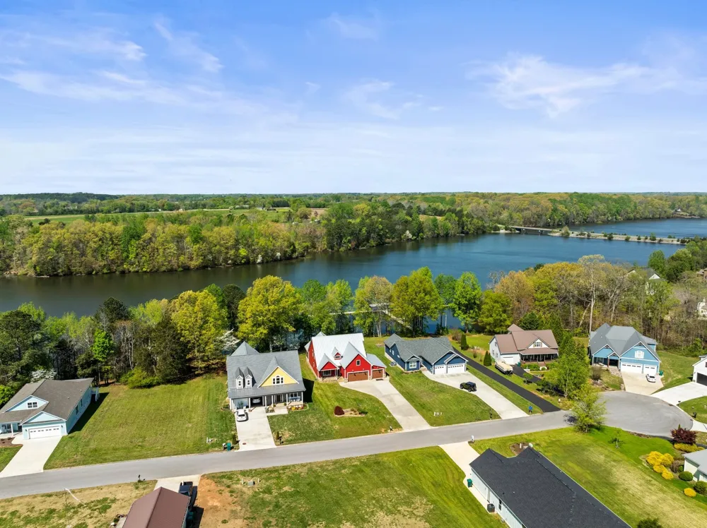 171 Cypress Point Dr Winchester, TN 37398