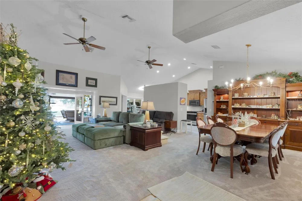 400 CARMAN DRIVE Leesburg, FL 34748