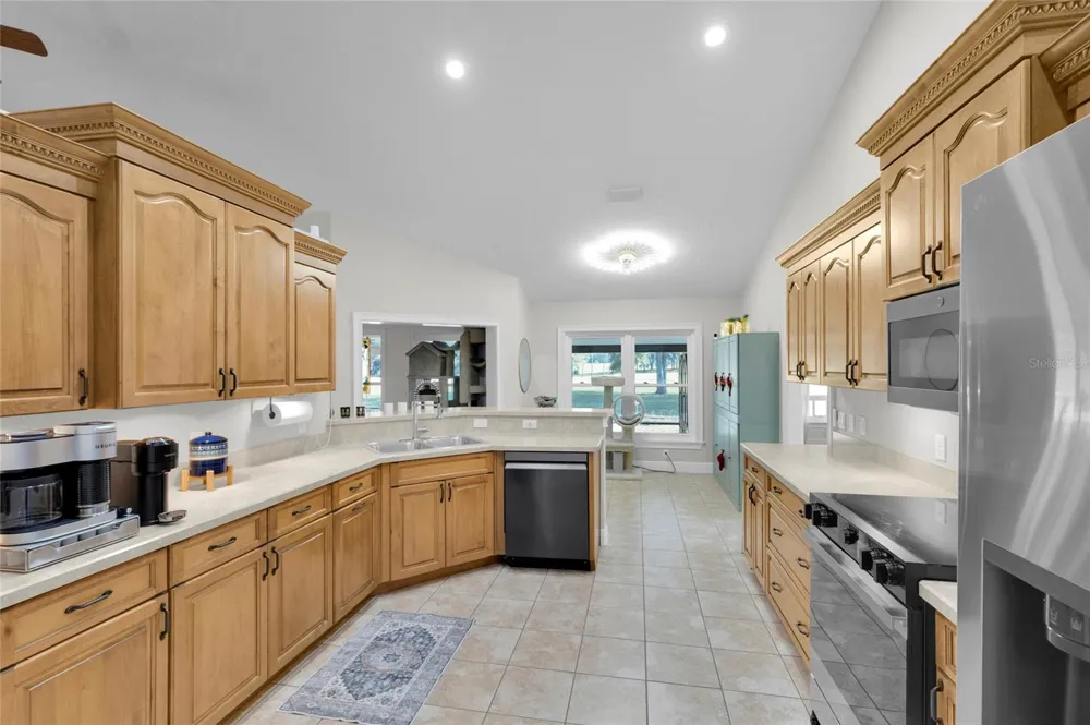 400 CARMAN DRIVE Leesburg, FL 34748