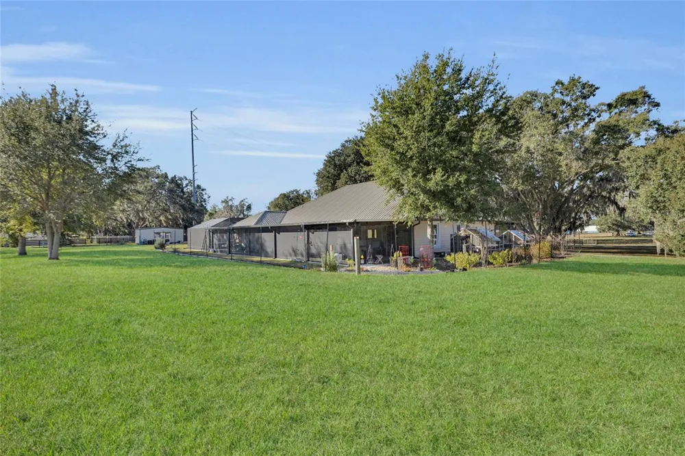 400 CARMAN DRIVE Leesburg, FL 34748