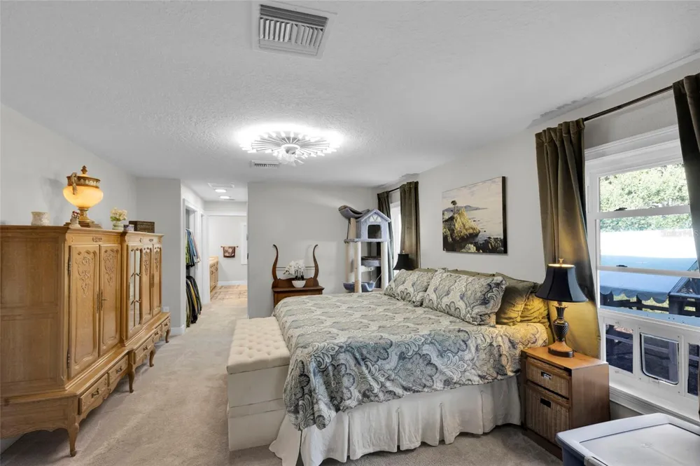400 CARMAN DRIVE Leesburg, FL 34748