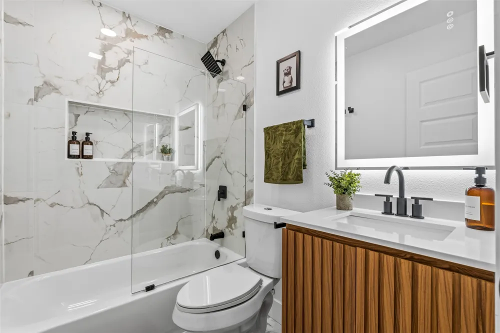 3035 Mark Twain Drive Farmers Branch, TX 75234