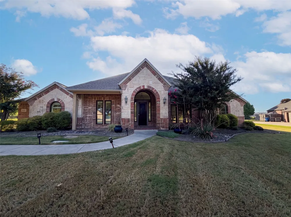 6530 Swallow Court Celina, TX 75071