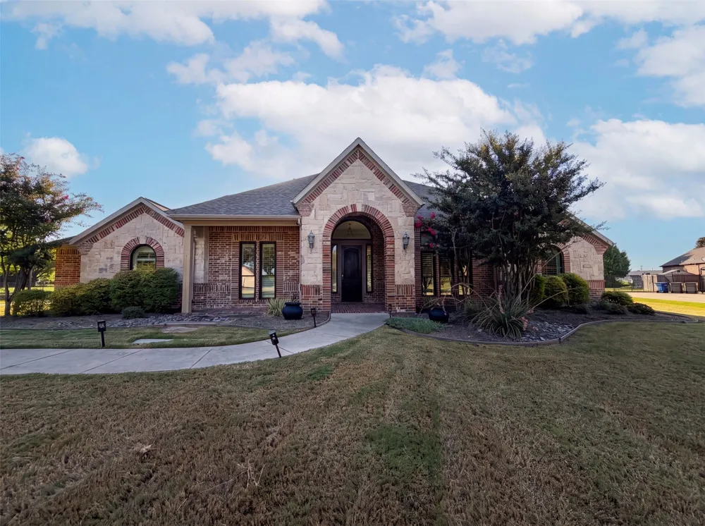 6530 Swallow Court Celina, TX 75071