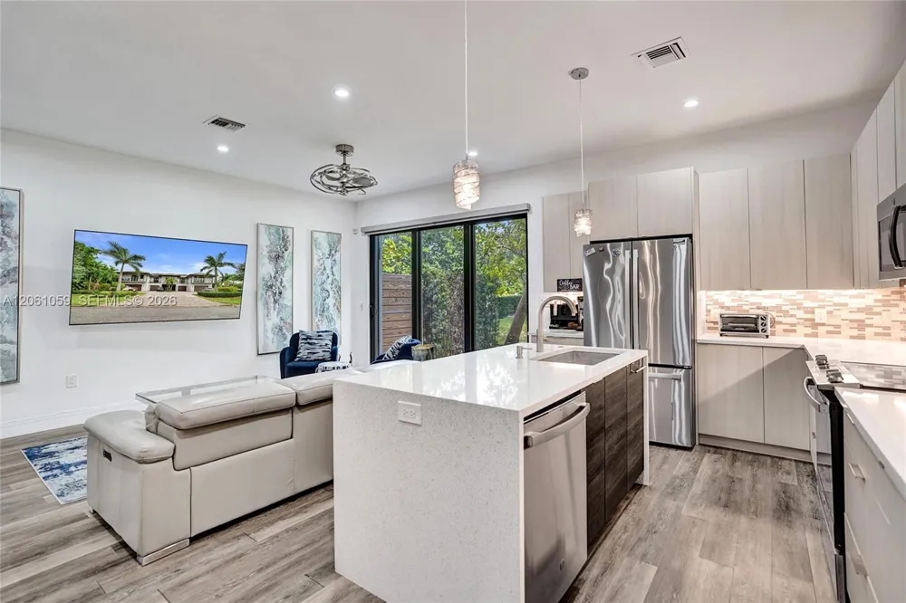 10533 NW 28th Ct Coral Springs, FL 33065