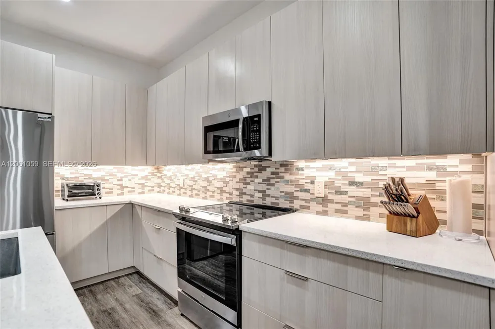 10533 NW 28th Ct Coral Springs, FL 33065
