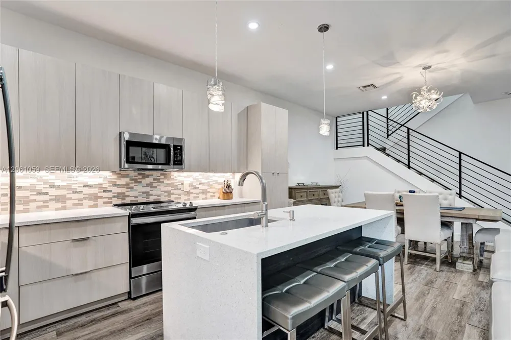 10533 NW 28th Ct Coral Springs, FL 33065