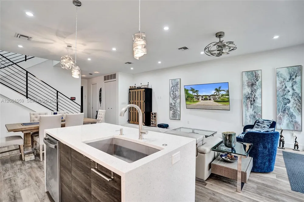10533 NW 28th Ct Coral Springs, FL 33065