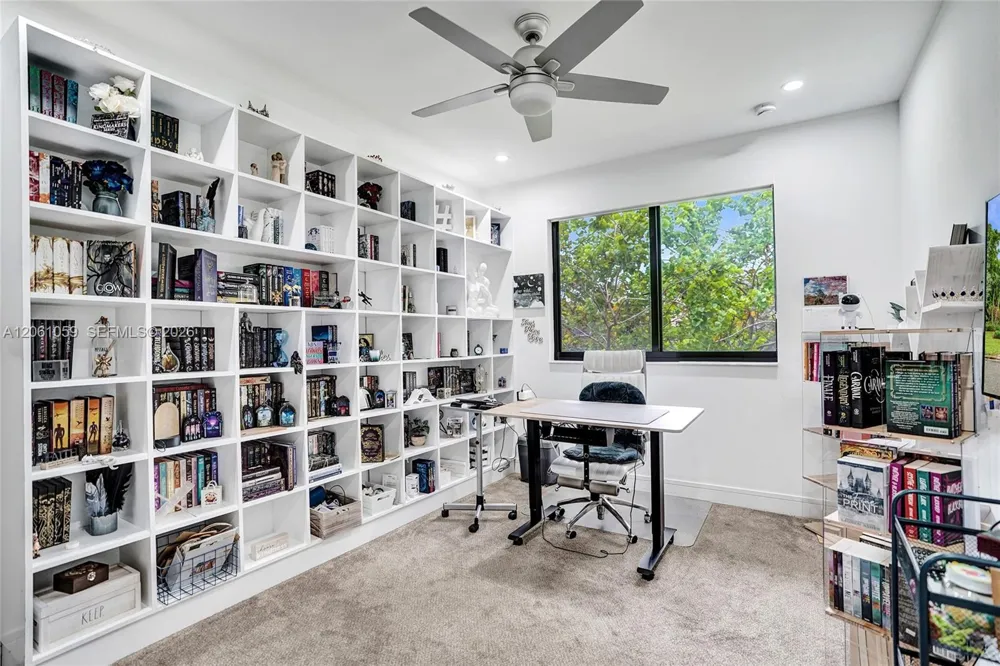 10533 NW 28th Ct Coral Springs, FL 33065