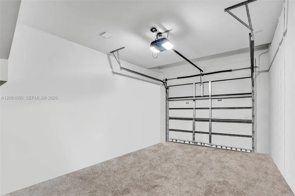 10533 NW 28th Ct Coral Springs, FL 33065