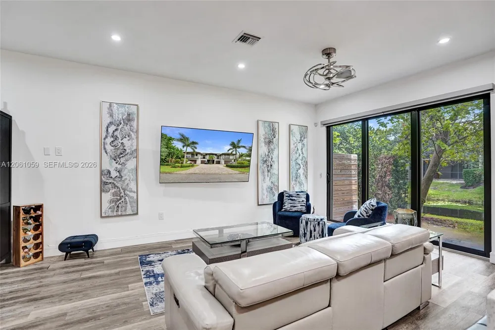 10533 NW 28th Ct Coral Springs, FL 33065