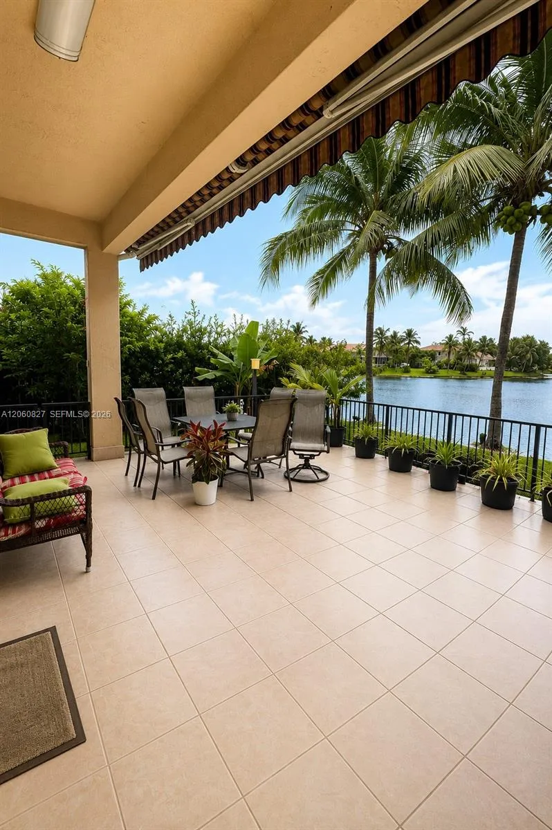 1853 NW 130th Ave Pembroke Pines, FL 33028