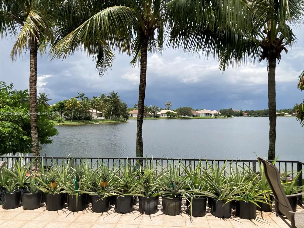 1853 NW 130th Ave Pembroke Pines, FL 33028