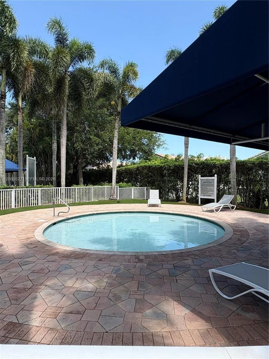 1853 NW 130th Ave Pembroke Pines, FL 33028