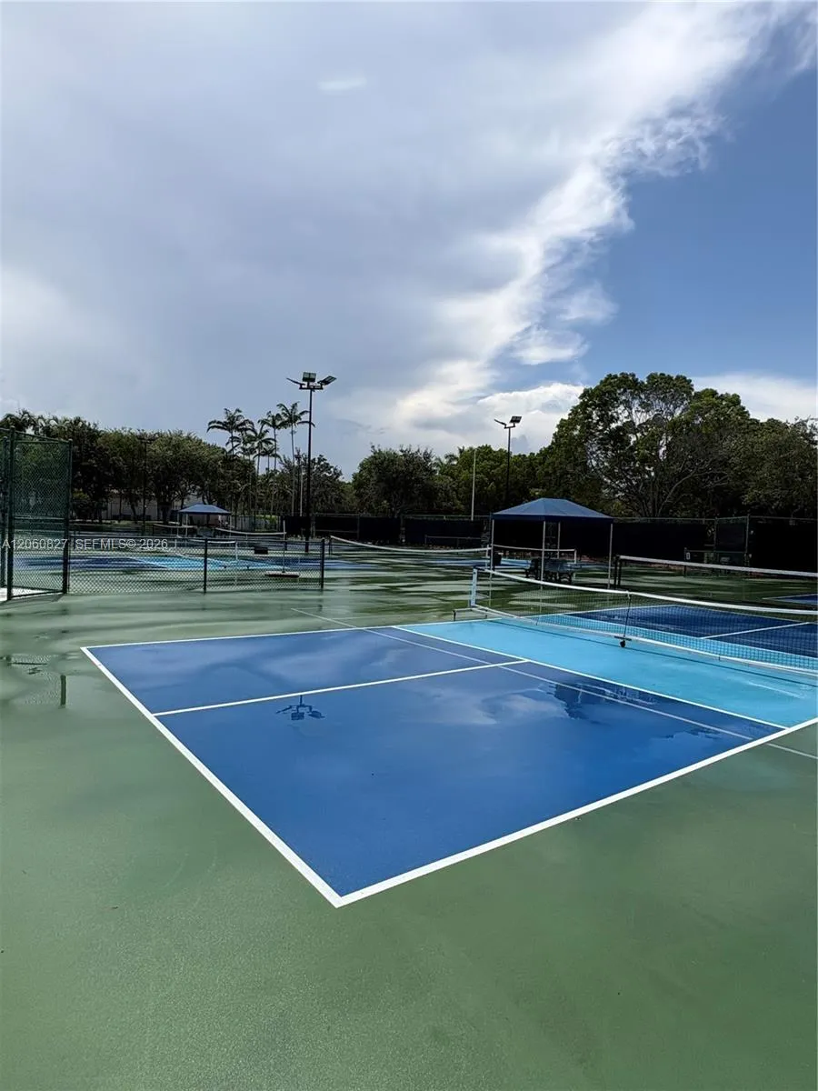 1853 NW 130th Ave Pembroke Pines, FL 33028