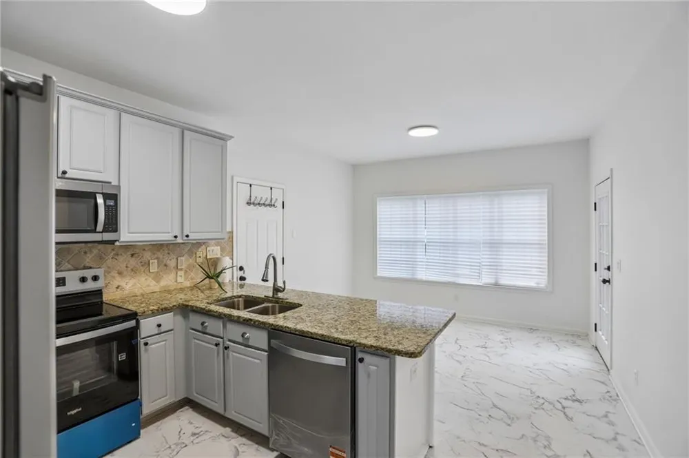 300 Harcourt Place Peachtree City, GA 30269