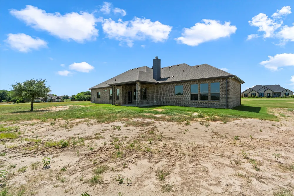1121 CANYON LAKE ROAD Wills Point, TX 75169