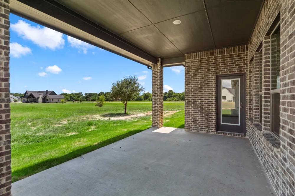 1121 CANYON LAKE ROAD Wills Point, TX 75169